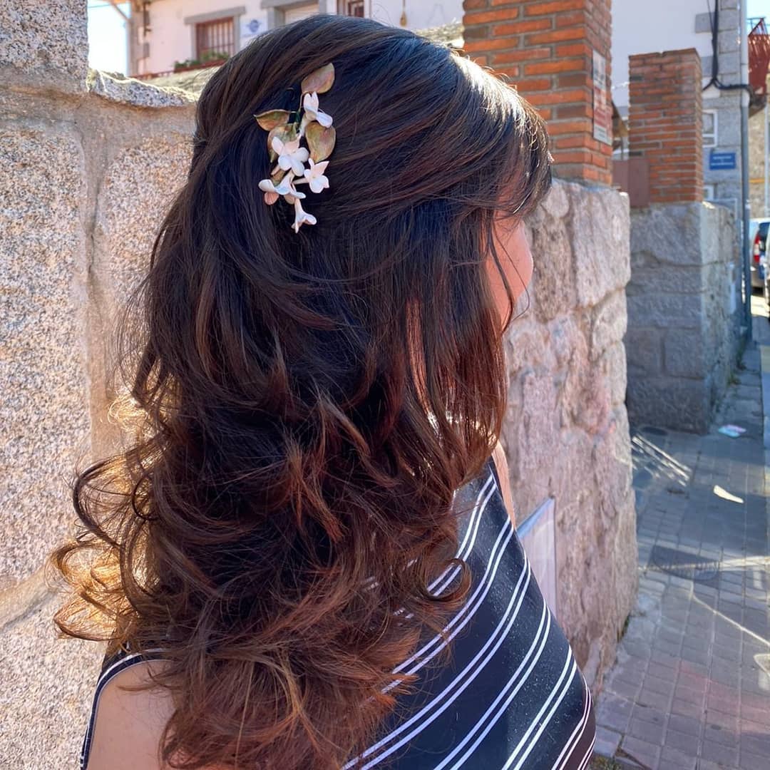 Peinado Boda Recogido realizado por la Peluquería Tribaldo